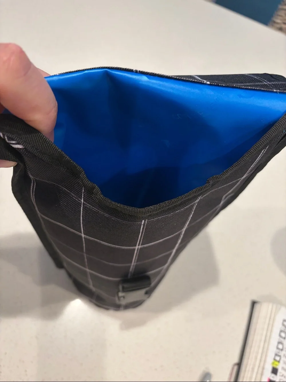 Packit - Freezable Wine Bag.  NWT - reusable.   Great Gift!